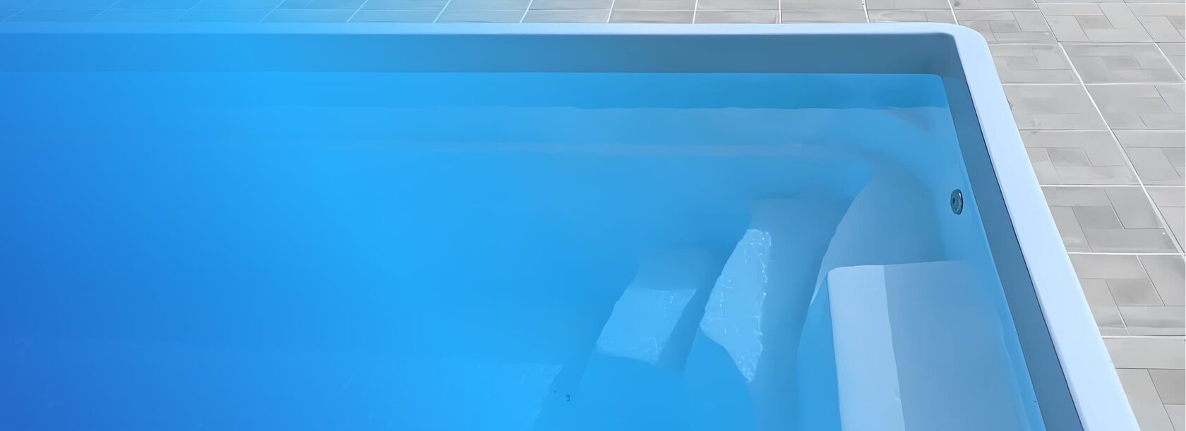 Бордюрный камень для бассейна — установка в Анапе